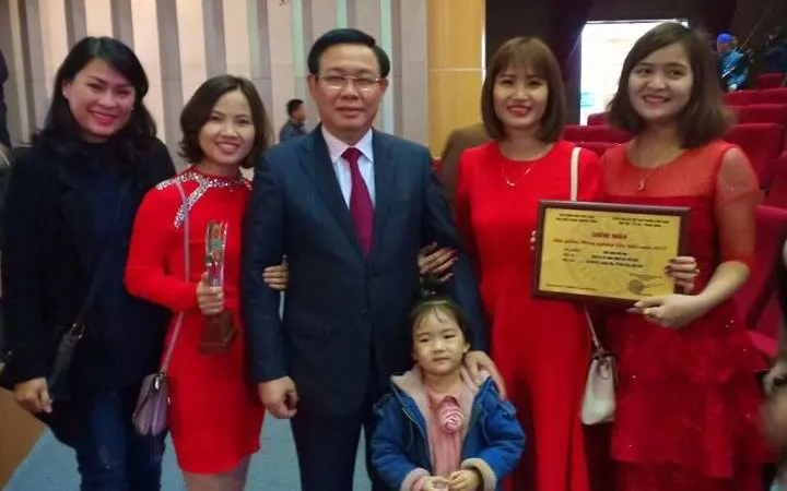 Sản phẩm 50745183_2305592829672398_6257366230391324672_n 720x450 — Tinh Bột Nghệ Bắc Kạn - Công Ty Cổ Phần Nông Sản Bắc Kạn — MST 4700262061