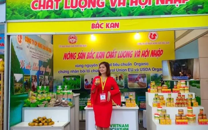 Sản phẩm 51253864_343696926482715_4062084660153286656_n 720x450 — Tinh Bột Nghệ Bắc Kạn - Công Ty Cổ Phần Nông Sản Bắc Kạn — MST 4700262061