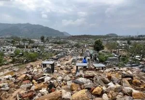 Sản phẩm nghia trang hoa son 300x207 — Công Viên Tâm Linh Lạc Hồng Viên — MST 5400423584