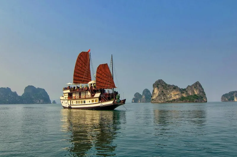 Sản phẩm bai tu long bay — Công Ty TNHH MTV Du Lịch Thiên Đường G.B.U — MST 5701642237