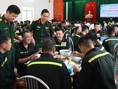 Sản phẩm DSC_5174 cr 400x300.JPG — Công Ty CP Vận Tải & Chế Biến Than Đông Bắc — MST 5701650781