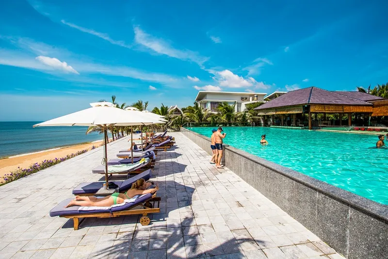 Sản phẩm Villa Del Sol Beach Resort Spa 4 — Công Ty TNHH Du Lịch Song Châu Đà Lạt — MST 5801179284