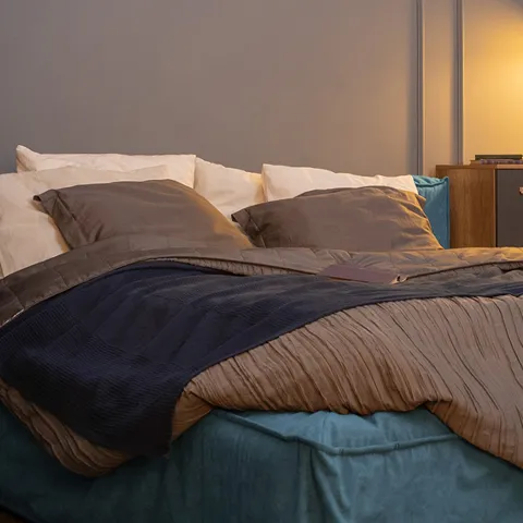 Sản phẩm giuong — Quảng Cáo Kiến Vàng - Công Ty TNHH Thương Mại Quảng Cáo Và Nội Thất Kiến Vàng — MST 6001431169