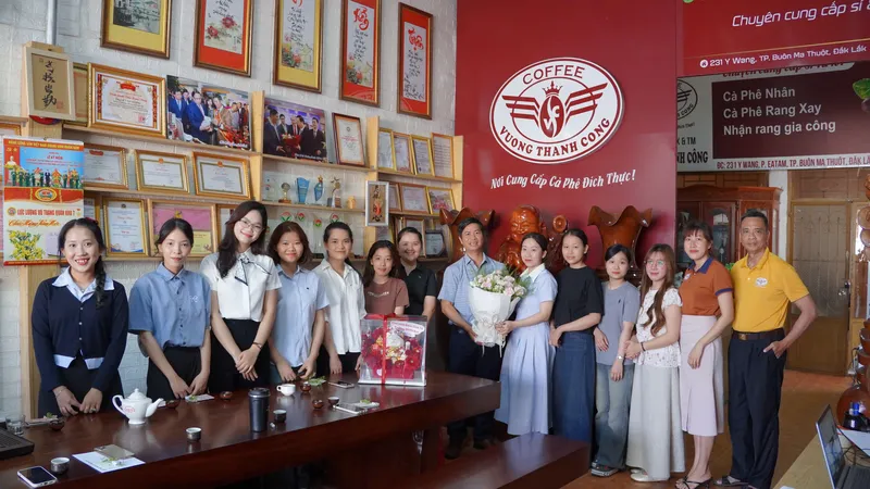 Sản phẩm z7841176659063_459967e0961510a7e2e8362bec7e4003 — Cà Phê Vương Thành Công - Công Ty TNHH Sản Xuất Và Thương Mại Vương Thành Công — MST 6001499752