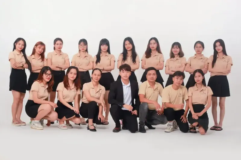 Sản phẩm khamphadanang chuyen trang danh gia dia diem du lich va khach san duoc yeu thich tai da nang 3f29547f — Khách Sạn Hoàng Hùng — MST 8333214813