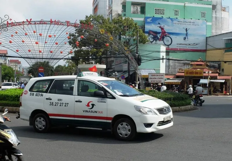 Sản phẩm top 5 taxi binh duong va hanh trinh di chuyen thuan tien cho chuyen di tron ven 761859d6 — Khách Sạn Hoàng Hùng — MST 8333214813