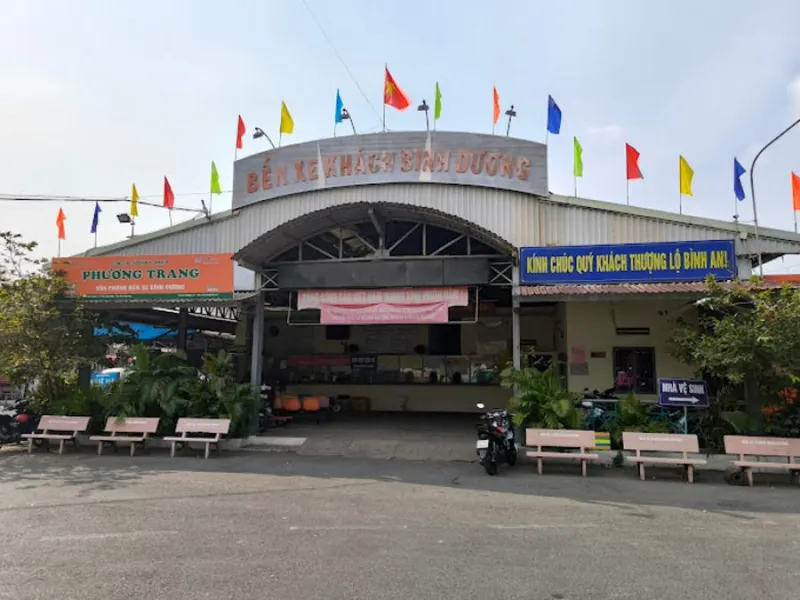 Sản phẩm ben xe binh duong diem khoi hanh quen thuoc cho nhung hanh trinh dai ngan 96174329 — Khách Sạn Hoàng Hùng — MST 8333214813