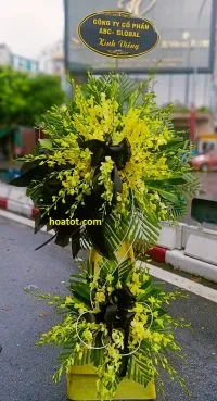 Sản phẩm ke hoa vang 200x369 — Công Ty Hoa Tốt — MST 8351305291